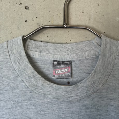 90s college dormitory tee