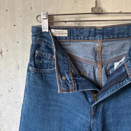 LEVI'S