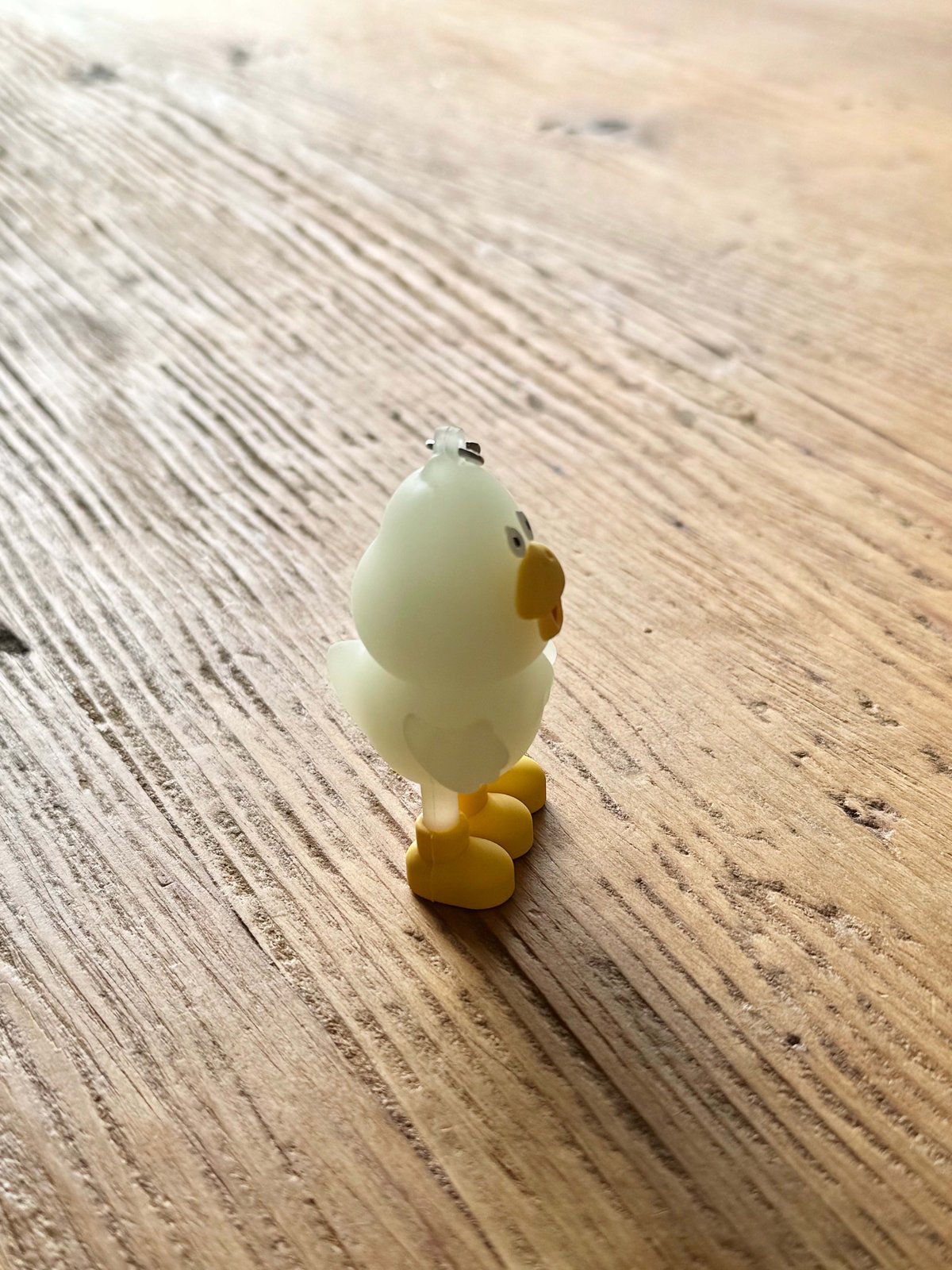 DUCKROW FIGURE KEY HOLDER 蓄光 | OUTDOSKY GARAGE