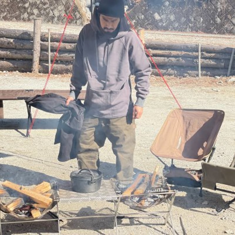 JRDxMANIKA TAKU- 難燃 -SERIES 焚火プルパーカー | OUTDO