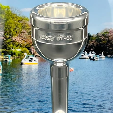 BrassLab.MOMO　テューバマウスピース