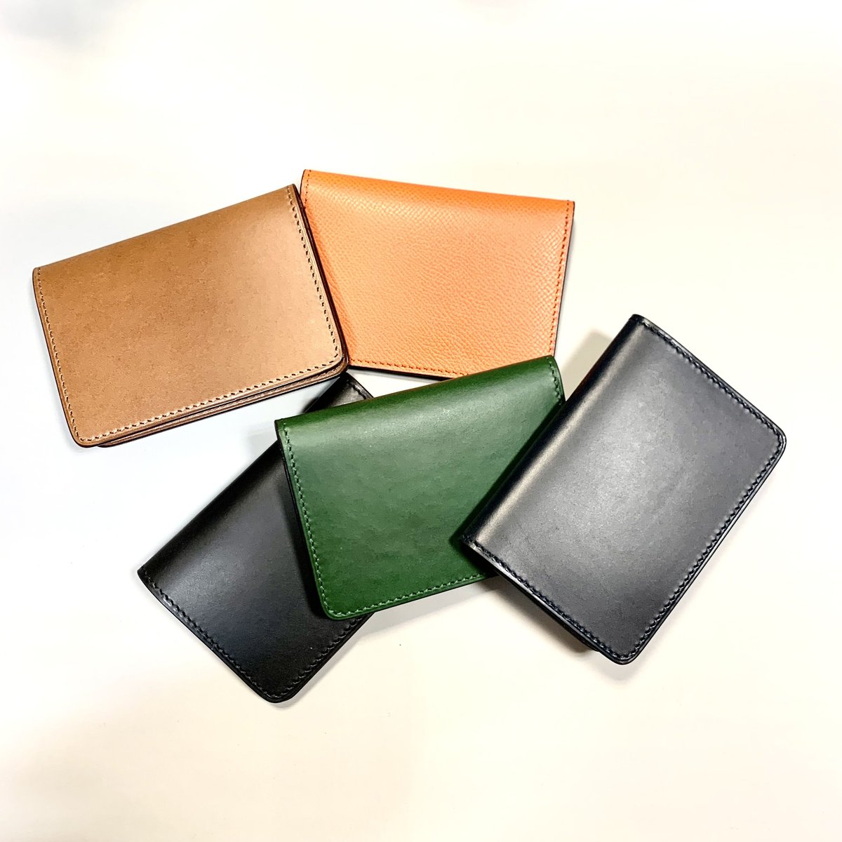 二つ折り名刺入れ | くさかカバン店・web shop