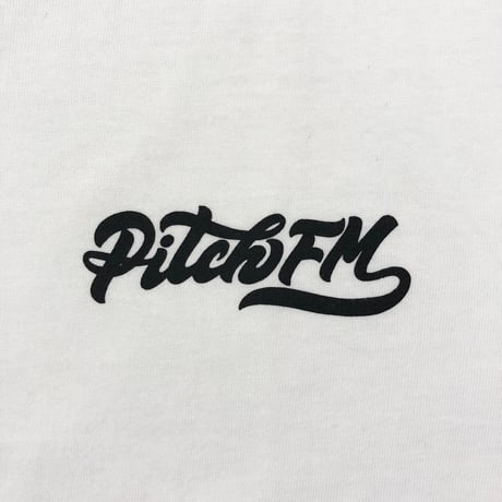 And Through Design × Pitch FMコラボロングTシャツ（ホワイト）