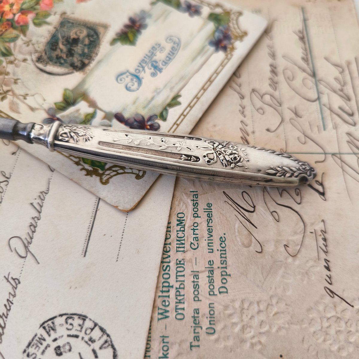 フランスアンティーク シルバー鍵針 リボン装飾 ボタンフック