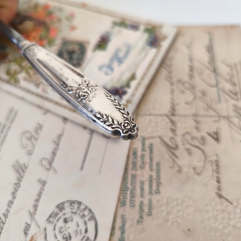 フランスアンティーク シルバー鍵針 リボン装飾 ボタンフック