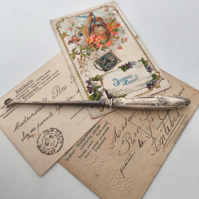 フランスアンティーク シルバー鍵針 リボン装飾 ボタンフック