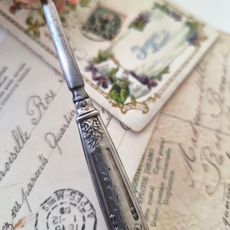 フランスアンティーク シルバー鍵針 リボン装飾 ボタンフック