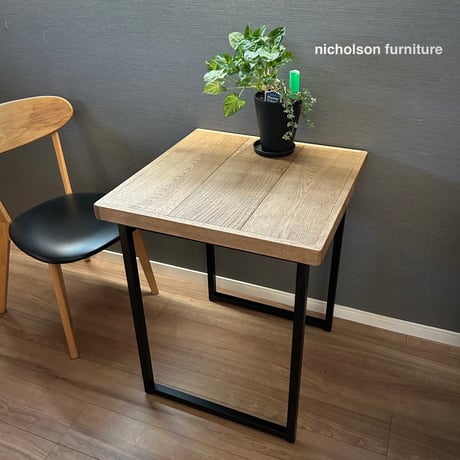 ITEM | ニコルソン家具店