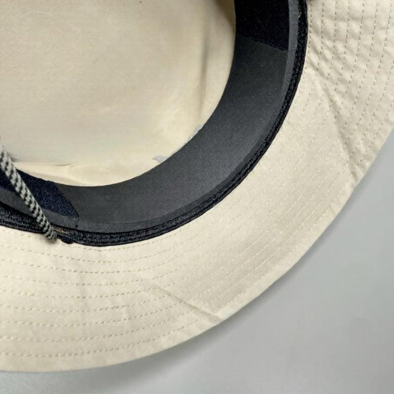 Non-slip SurfHat 2025 / IVORY | LIVETE