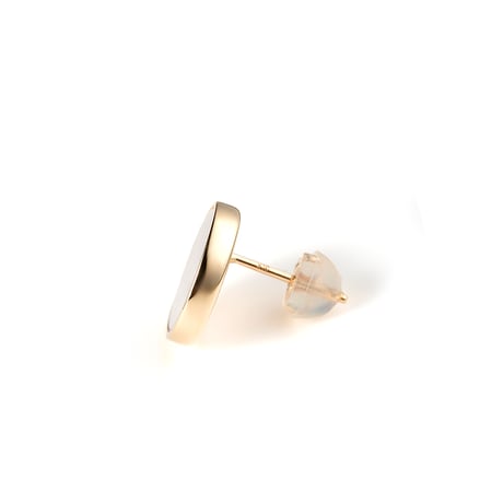 "UNTITLED"  ○ White lipped oyster Pierced earrings K10YG