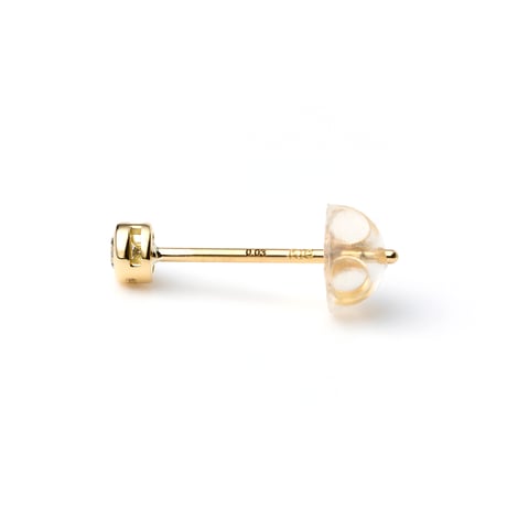 "Ultimate sophistication" Nut diamond Pierced earrings K18YG