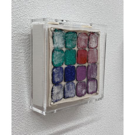百瀬寿「N E. Glitter G,R,V and B」