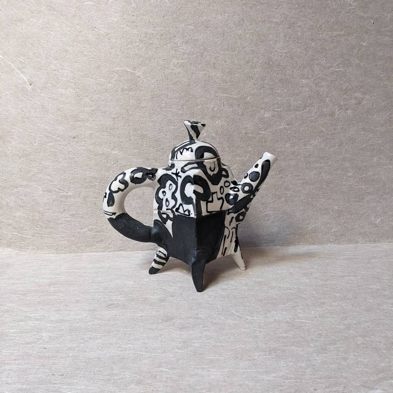 ラファエルナバス作 ポット RN-003 | Gallery hanakura