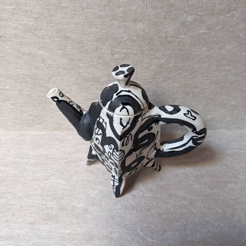 ラファエルナバス作 ポット RN-003 | Gallery hanakura