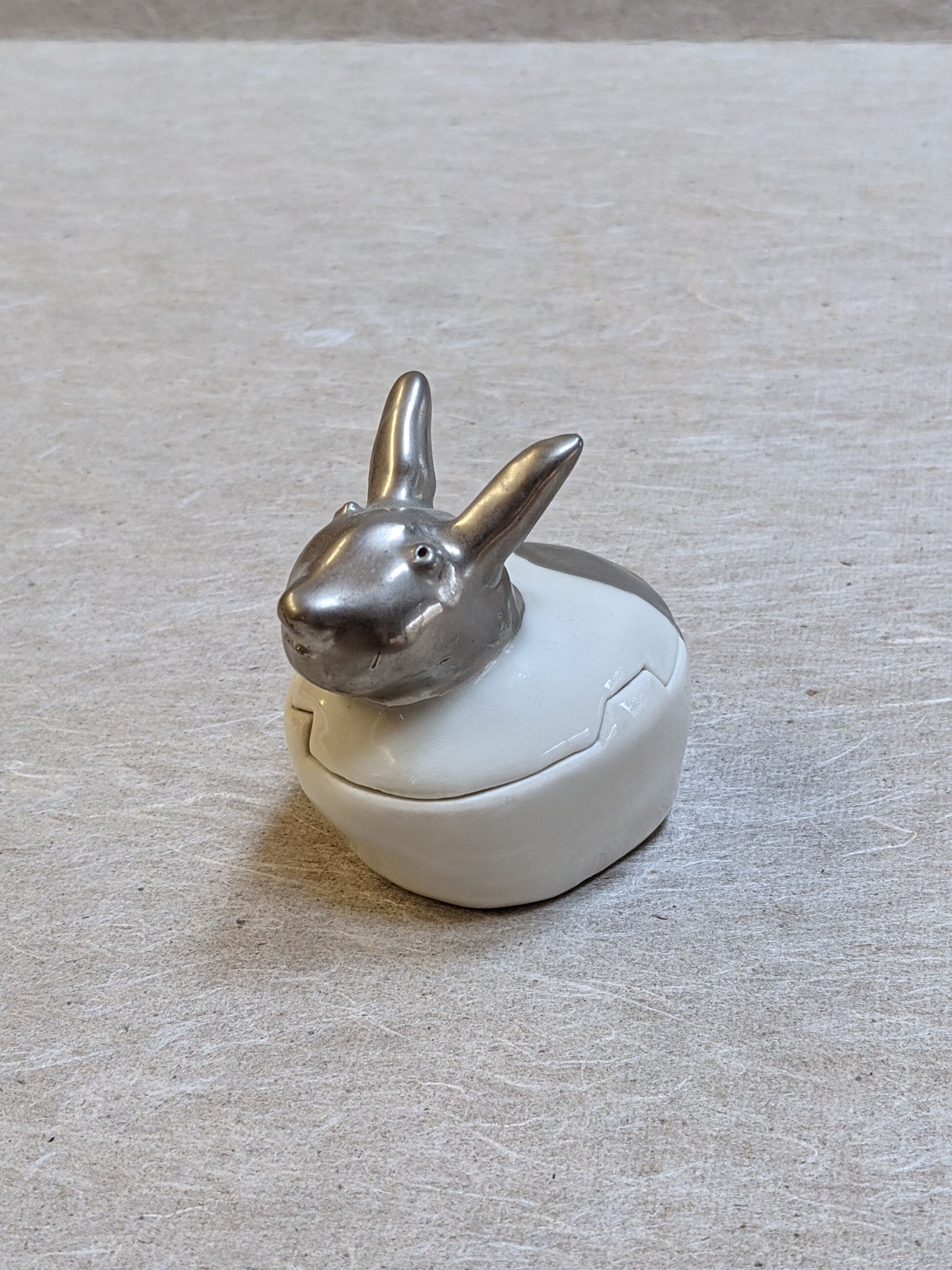 吉川千香子作 蓋物うさぎ YCー119 | Gallery hanakura