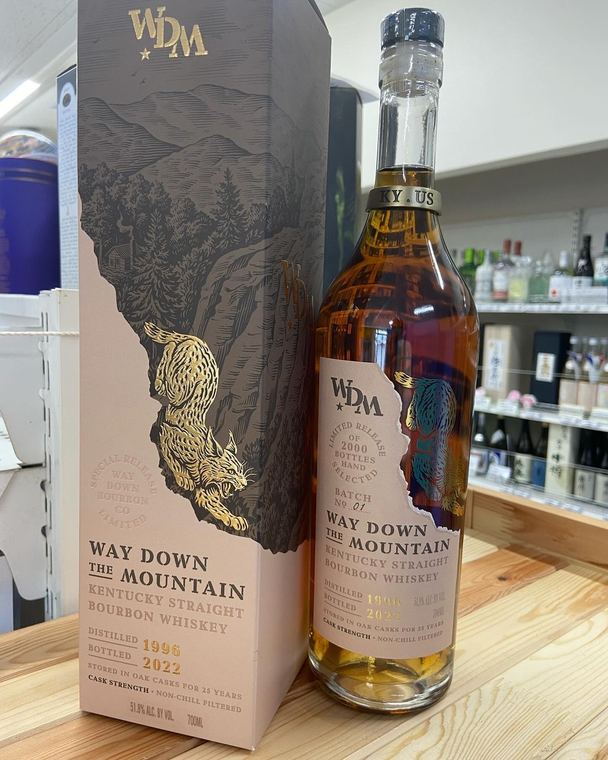 ○古酒 MONTANA PREMIUM 6YEAR OLDモンタナ プレミアム 6年 バーボン