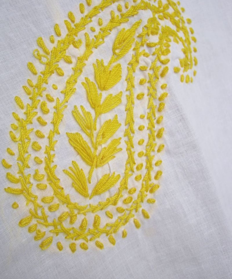 インド刺繍クルタcek5/S～SM/ホワイト・イエロー刺繍 | インド