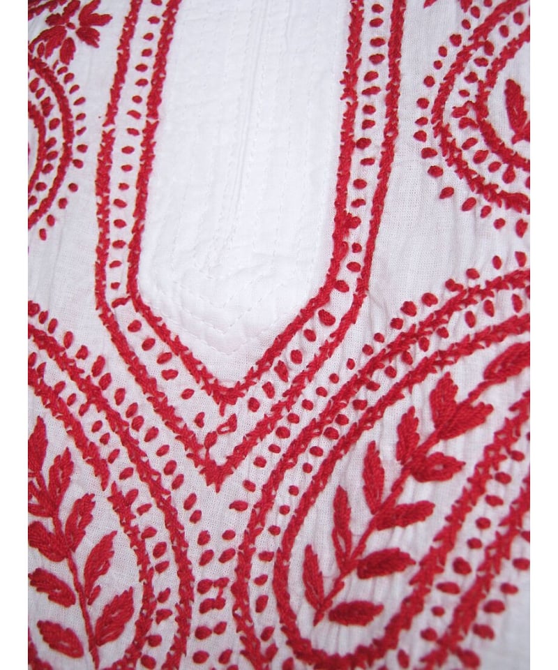 レッドクルタセットゴールドポティ刺繍インドパンジャビドレスO24 インド刺繍クルタcek4/M～ML/ホワイト・レッド刺繍 | インド