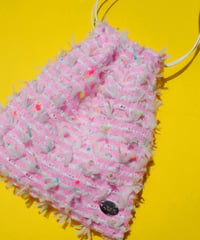 pink×white×feather（kinchaku）