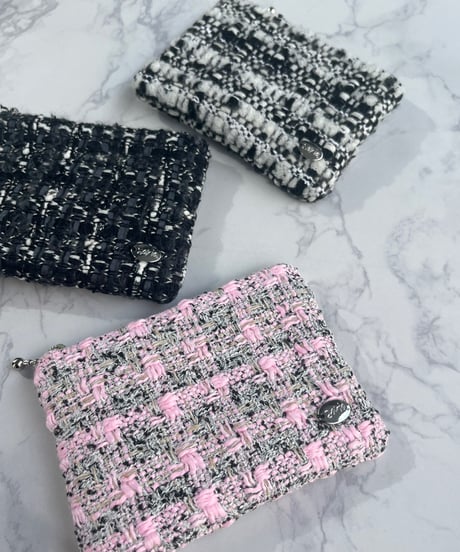 moco white×black（pouch）