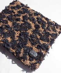 blown leopard tweed（pouch）【silver charm】