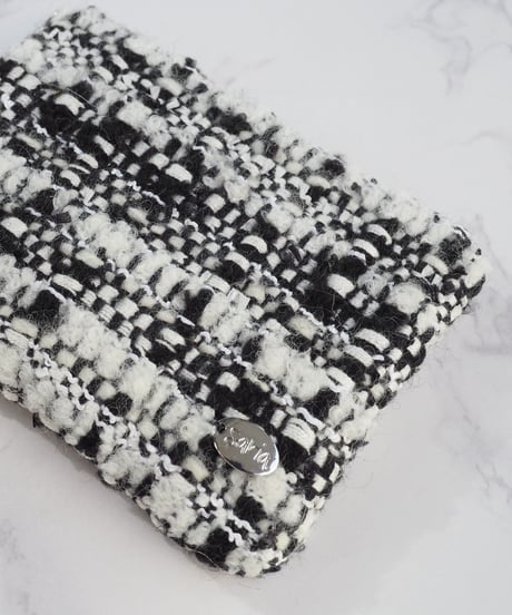moco white×black（pouch）
