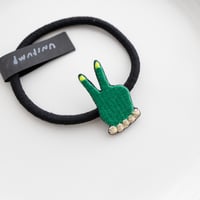 チョキお手手　刺繍ヘアゴム　グリーン
