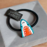 サメ　刺繍ヘアゴム