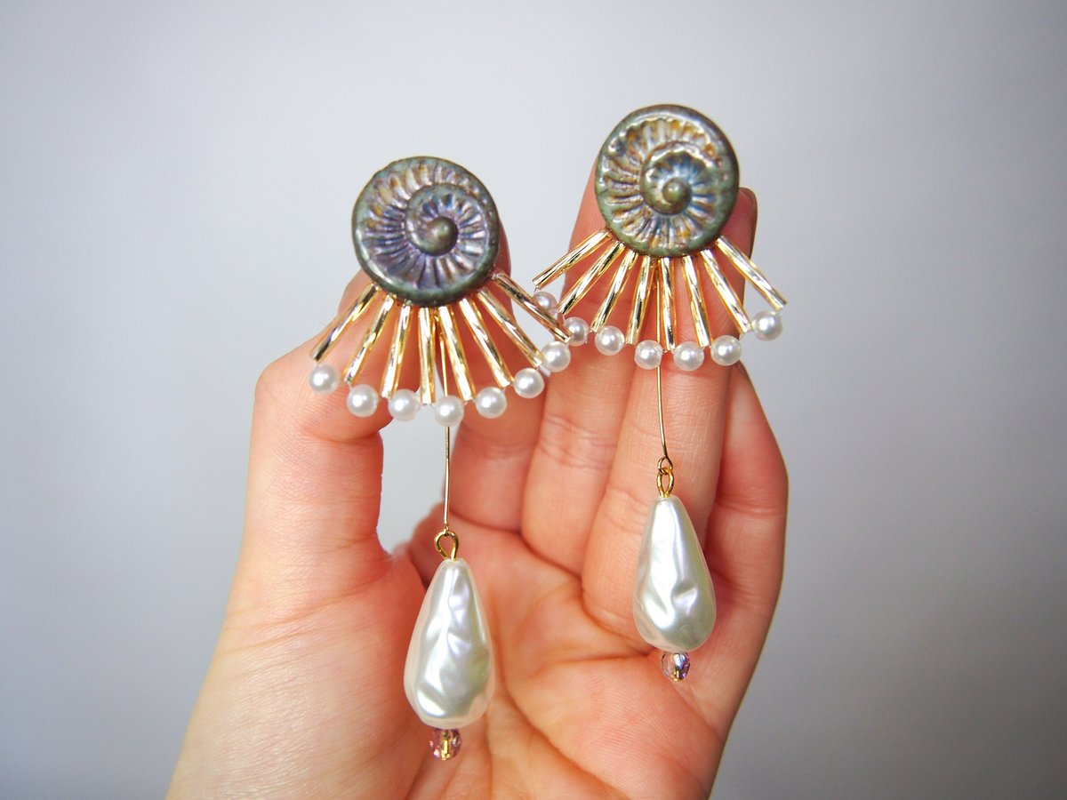 ✦アンモナイト✦ ダイヤモンド・ルビー入りアンモナイトのヘアゴム