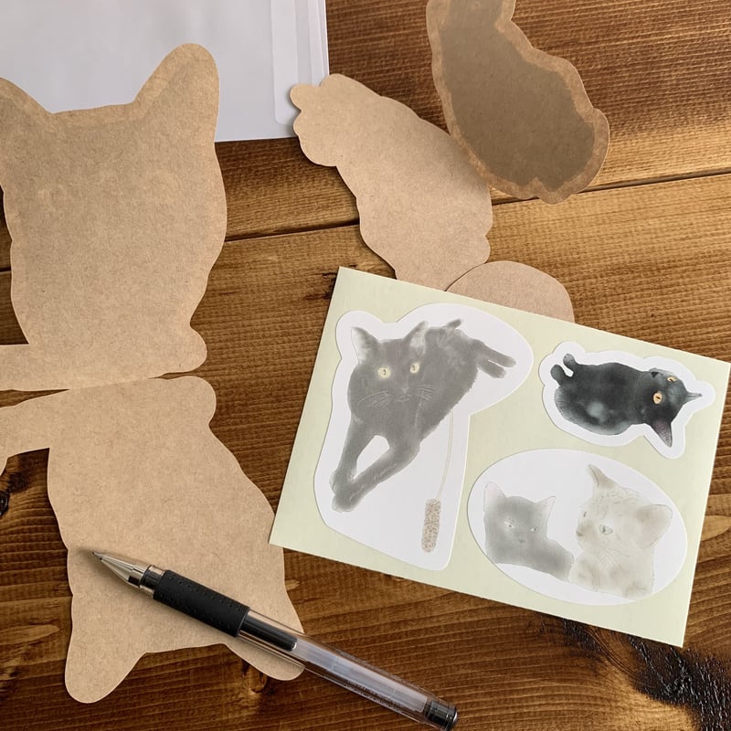 ねこだらけ黒色の子【切り抜きレターセット】 | 切り抜きマシカク封筒