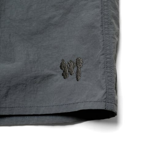川 nylon shorts / 灰