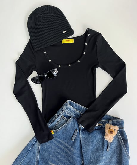 ANIECA ポンチジップフーディー　上下 セットアップ　ブラック パーカー通販 | ワールド オンラインストア | WORLD ONLINE STORE