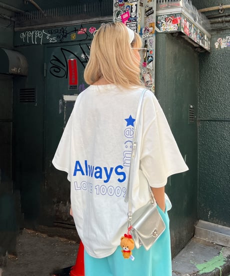 即完売　レア商品　アズール　MLB　LA　ショート丈　Tシャツ　出品迷い中♡ CATEGORY T-SHIRT | Miney