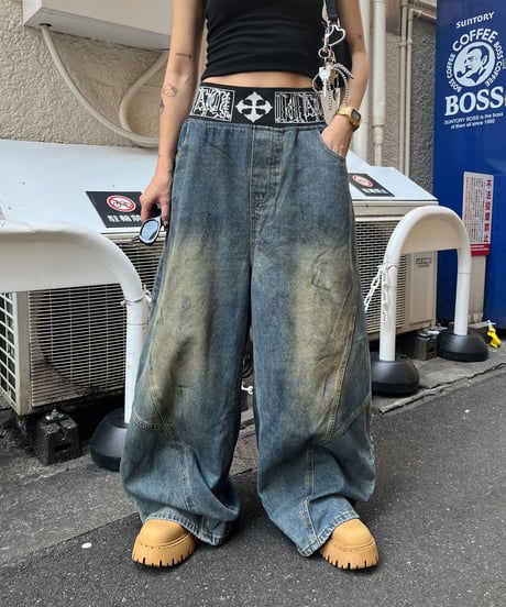 超希少✨ Looney tunes オーバーオールスカート ジーンズ 超希少✨TOMMY Looney tunes オーバーオールスカート ジーンズ