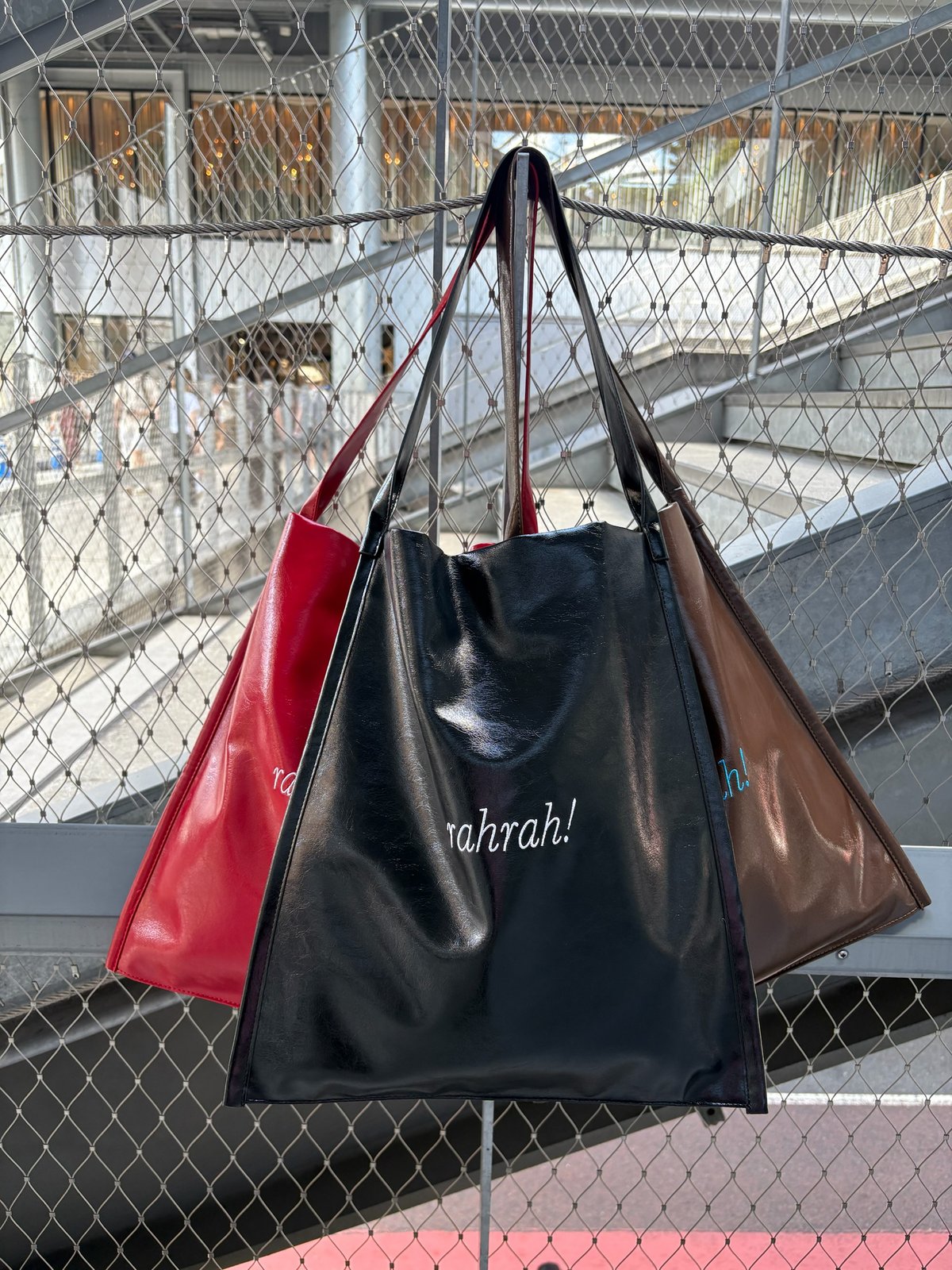 tototo 37黒 Men's S-Dakota-Leather sneakers with perforated logo | Black