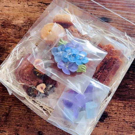 朝露のお菓子おやつ便