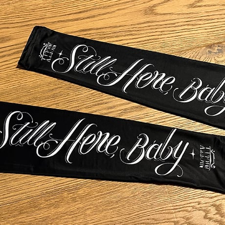 "still here" arm cover 2pcs