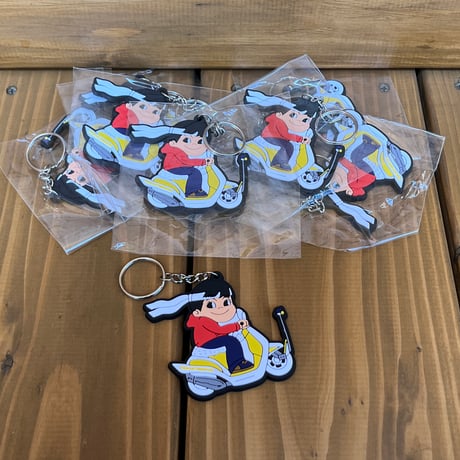 scooter pvc keychain / yellow