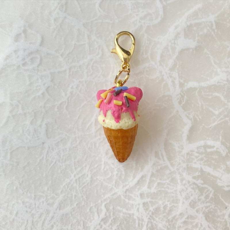 にゃんこアイスクリームチャーム | mieux mignon