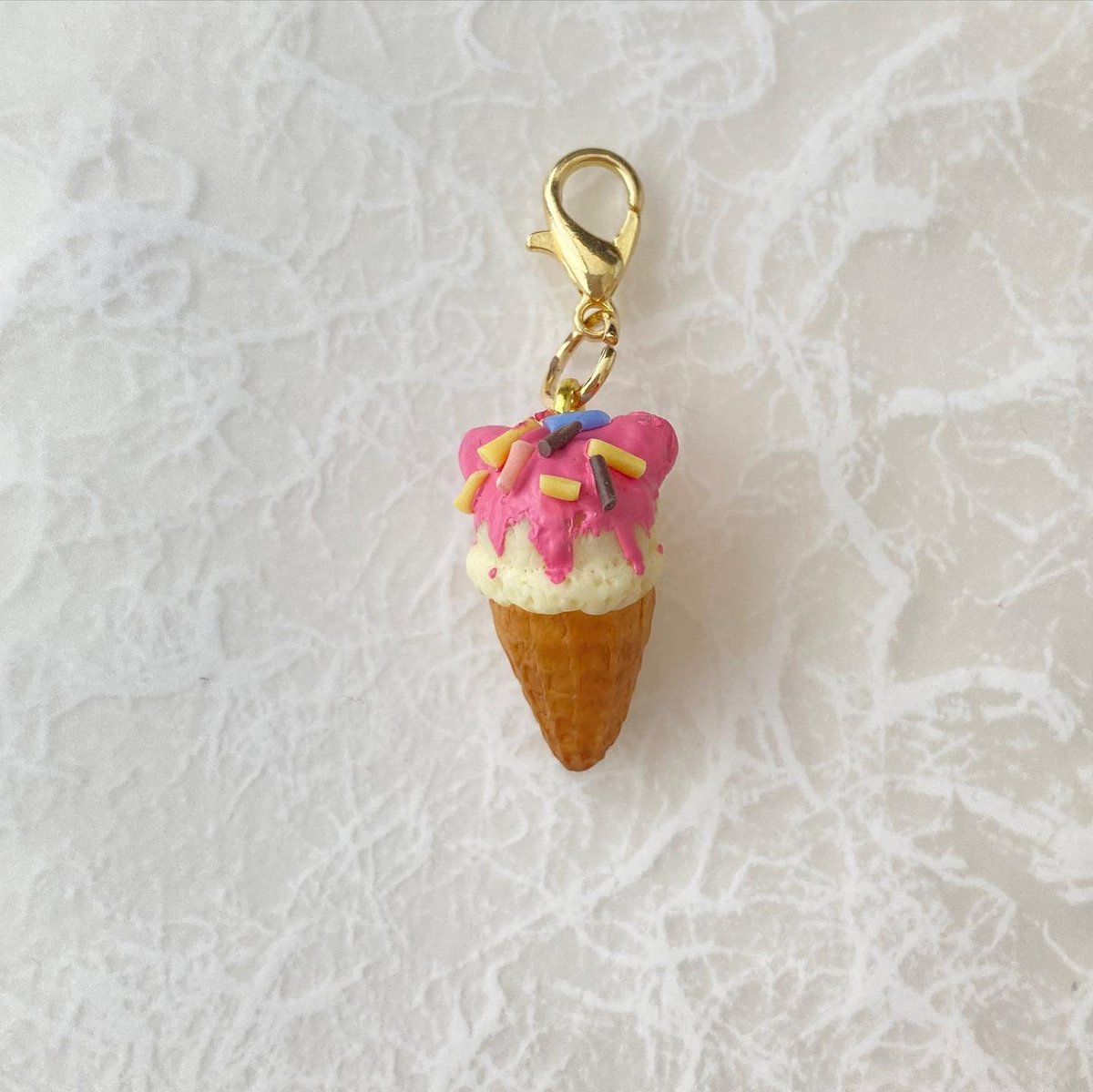 にゃんこアイスクリームチャーム | mieux mignon