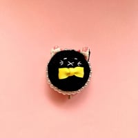 happiness cat pill case【ょん：小】