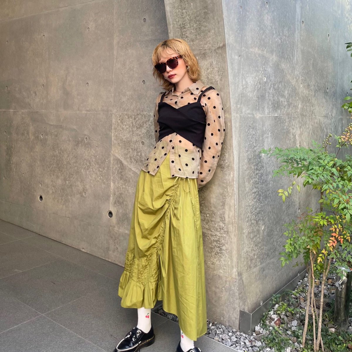 dot sheer blouse with bustier BEIGE | IPSUM