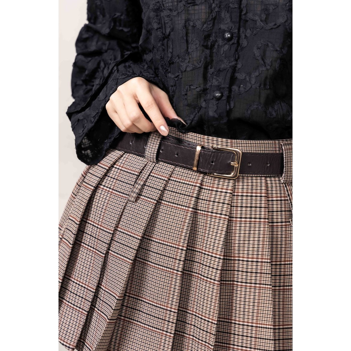 check pleats mini skirt BROWN | IPSUM