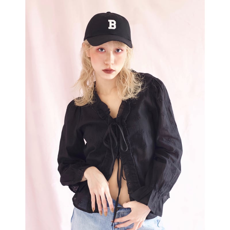 front ribbon frill sheer blouse BLACK | IPSUM