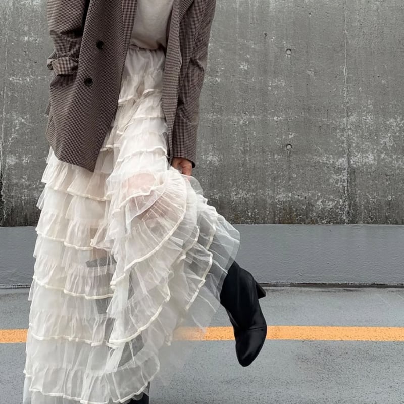 sheer frill long skirt WHITE | IPSUM