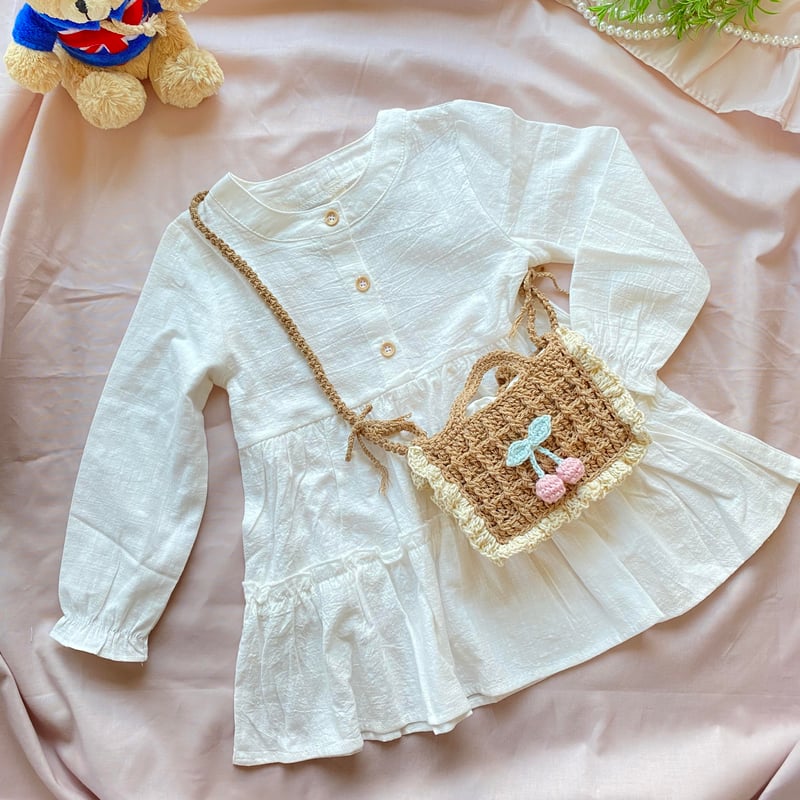 さくらんぼのポシェット(ワッフル柄ベージュ) | Yana mon atelier