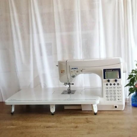 【ハイグレード家庭用コンピューターミシン】JUKIエクシード キルトスペシャル HZL-F600JP