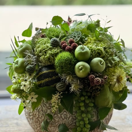 薄黄緑 フラワーアレンジメント ラグジュアリー まりも 薄黄緑 フラワーアレンジメント ラグジュアリー まりも様専用