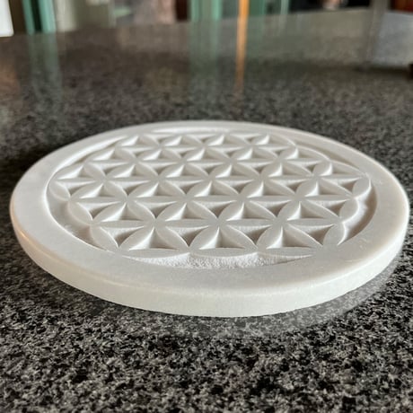 フラワーオブライフプレート（白）丸型 18cm×18cm  / Flower of life ⚪︎ （white) 18cm*18cm
