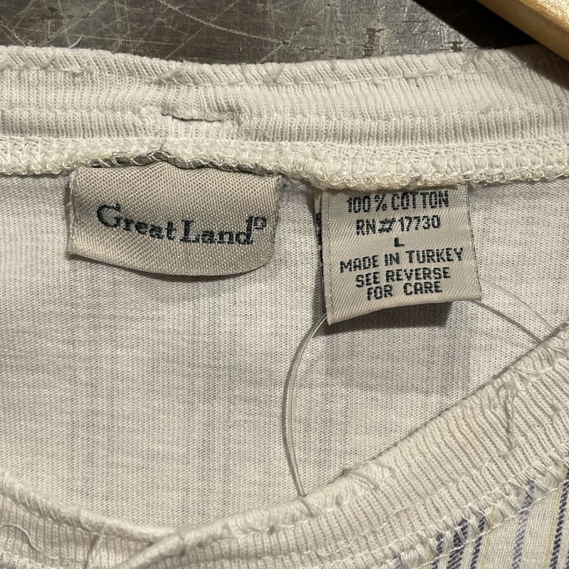 Great Land グレートランド ヘンリーネック ストライププリントTシャツ